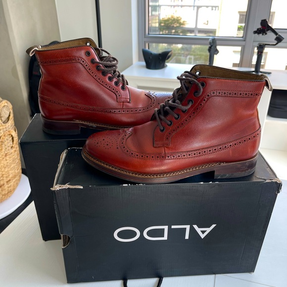 Mens ChurchHill Boots - Picture 1 of 9